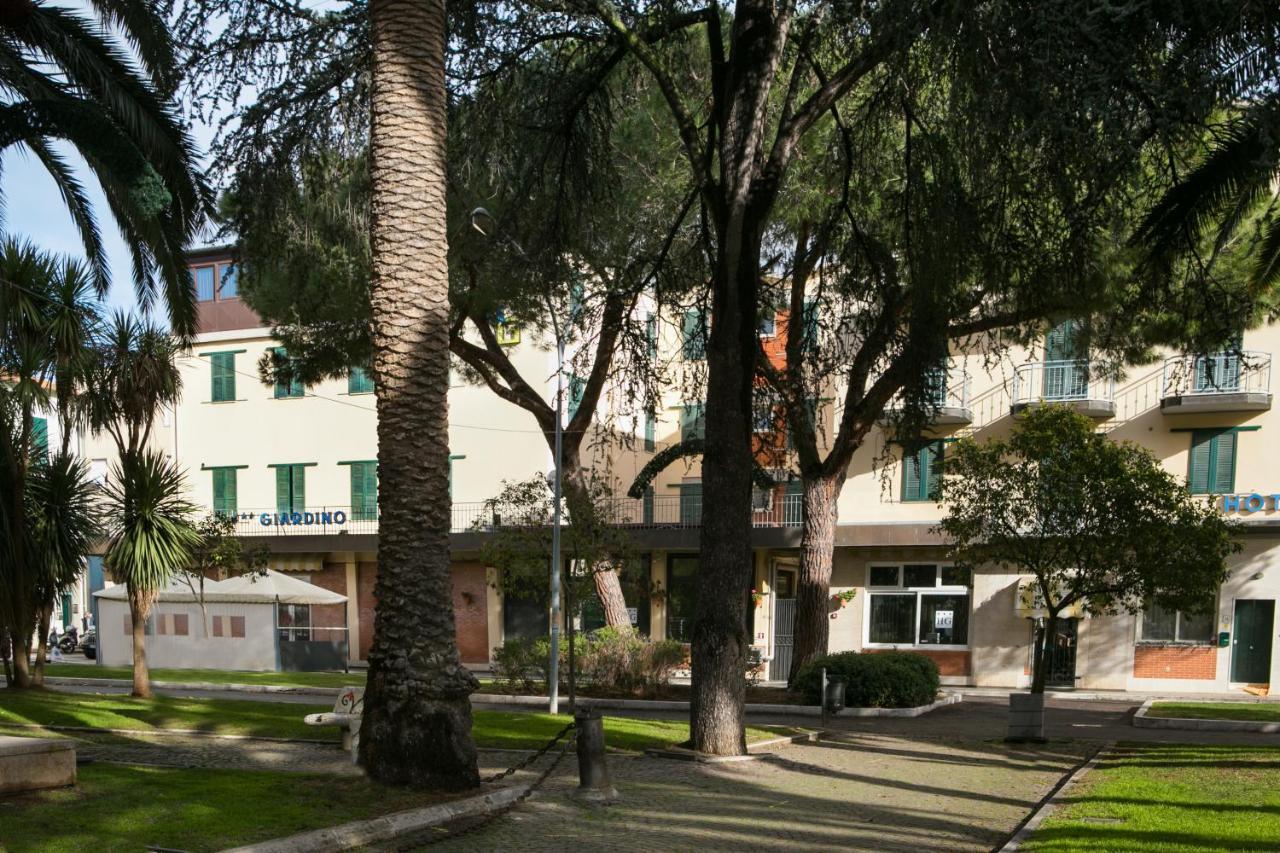 Hotel Giardino Фолоника Екстериор снимка